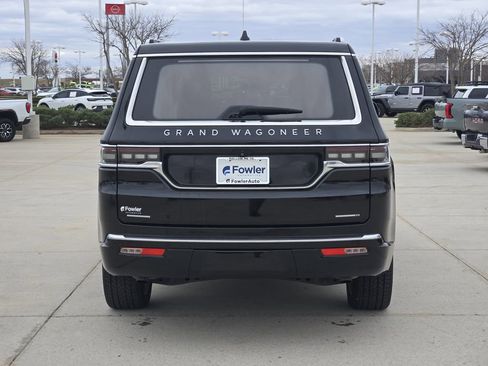 Used 2022 Jeep Grand Wagoneer Series II w/ Premium Group II image 6