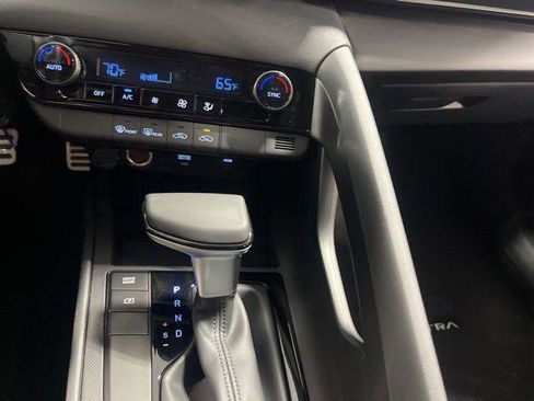 New 2026 Hyundai Elantra Sport FWD image 17