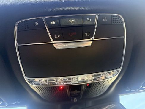 Used 2017 Mercedes-Benz S 550 4MATIC Sedan image 27