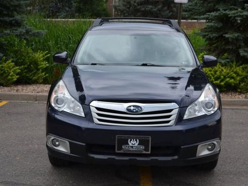 Used 2012 Subaru Outback 2.5i Premium w/ All-Weather Pkg image 4