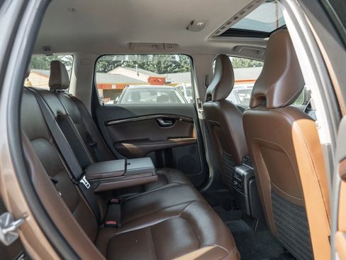 Used 2015 Volvo XC70 T6 AWD/4WD image 11