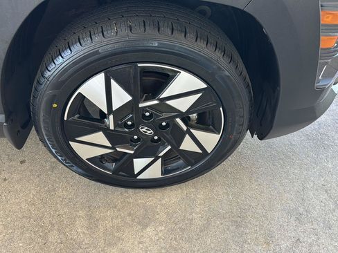 Used 2024 Hyundai Kona SEL w/ Convenience Package FWD image 33