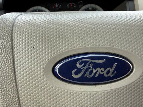 Used 2009 Ford Escape XLT AWD/4WD image 40