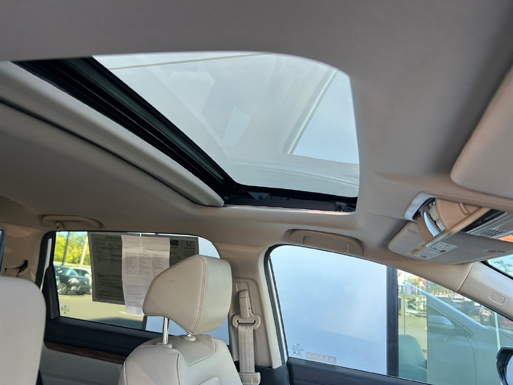 Used 2021 Honda CR-V Touring image 16