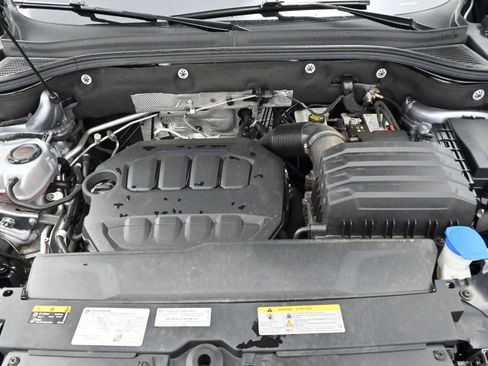 Used 2024 Volkswagen Atlas SEL AWD/4WD image 37