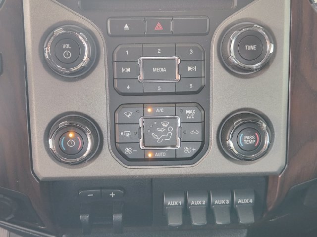 Used 2015 Ford F250 Lariat AWD/4WD image 17