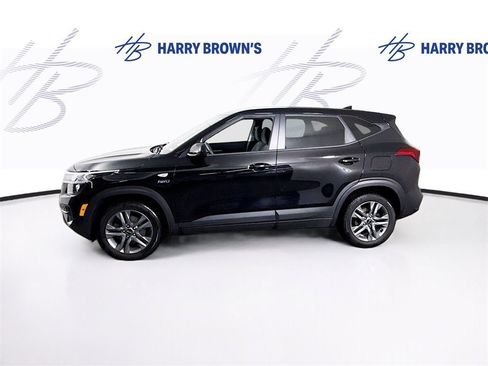 Used 2021 Kia Seltos LX image 25