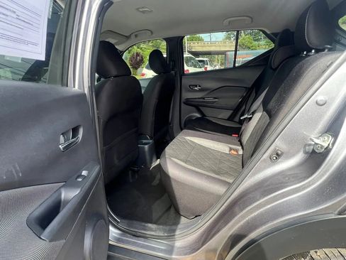 Used 2019 Nissan Kicks SV FWD image 28