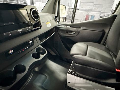 New 2026 Mercedes-Benz Sprinter 2500 image 23