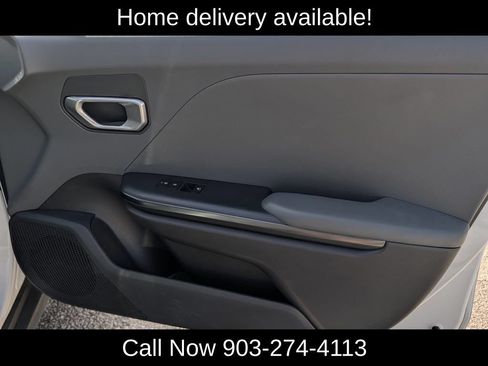 Used 2025 Kia K4 FWD image 36