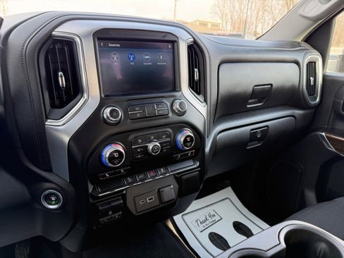 Used 2022 GMC Sierra 2500 SLE image 35
