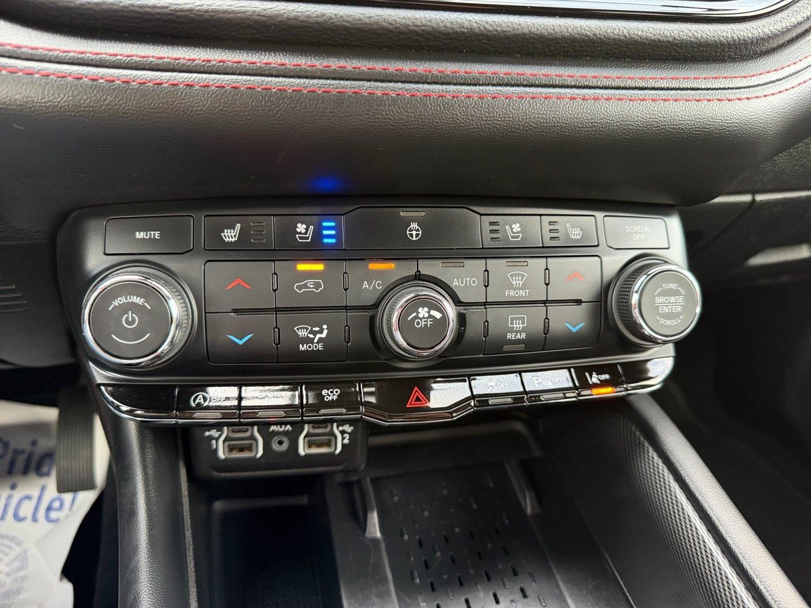 Used 2025 Dodge Durango GT AWD/4WD image 20