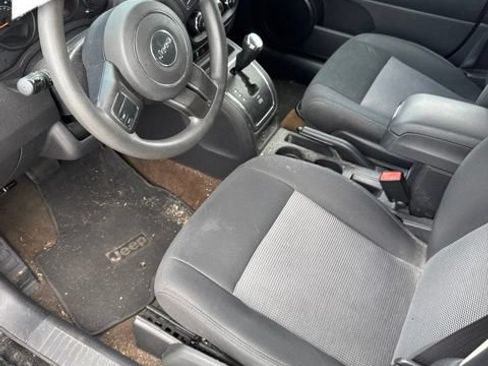 Used 2015 Jeep Compass Sport w/ Power Value Group FWD image 8