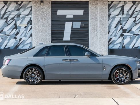 Used 2023 Rolls-Royce Ghost Black Badge w/ Black Badge Ghost Package image 19