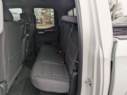 New 2026 GMC Sierra 1500 SLE w/ X31 Off-Road Package image 14