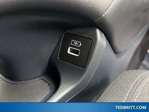 Used 2023 Honda HR-V LX image 19