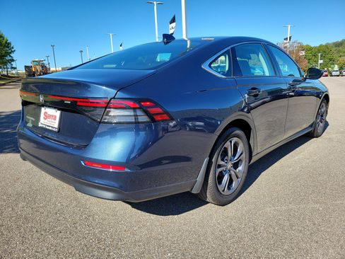Used 2023 Honda Accord EX image 25
