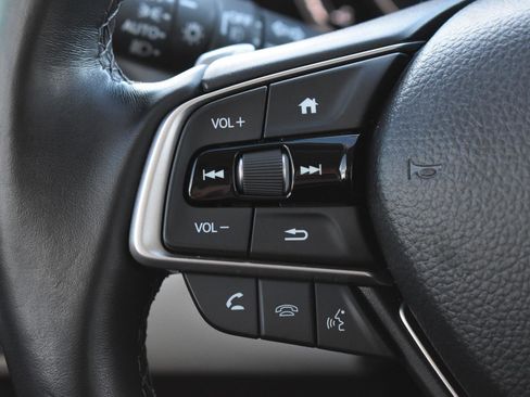 Used 2020 Honda Accord EX-L image 6