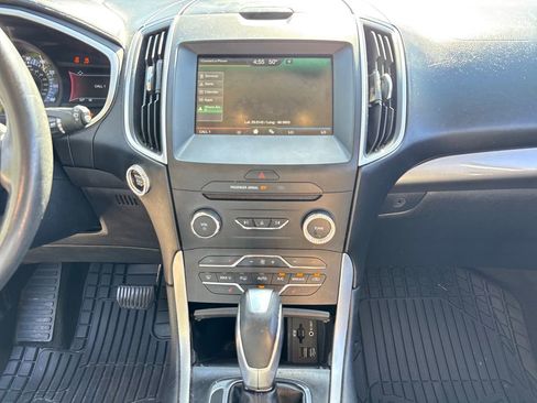 Used 2015 Ford Edge SEL w/ Equipment Group 201A AWD/4WD image 22