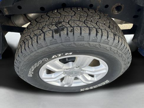 Used 2020 Ford Ranger XLT w/ FX4 Off-Road Package image 9