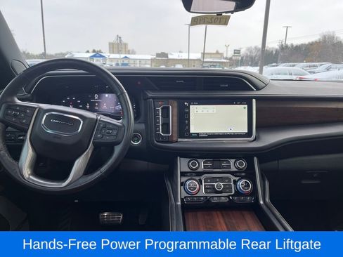 Used 2023 GMC Yukon XL Denali Ultimate image 25