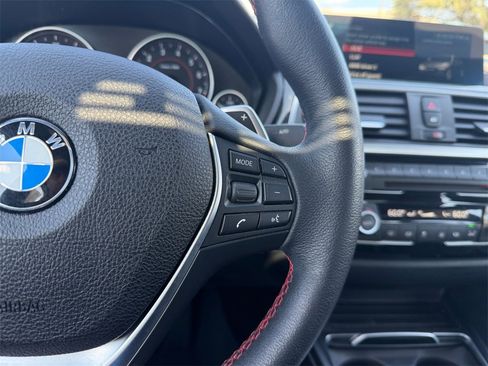 Used 2018 BMW 330e image 25