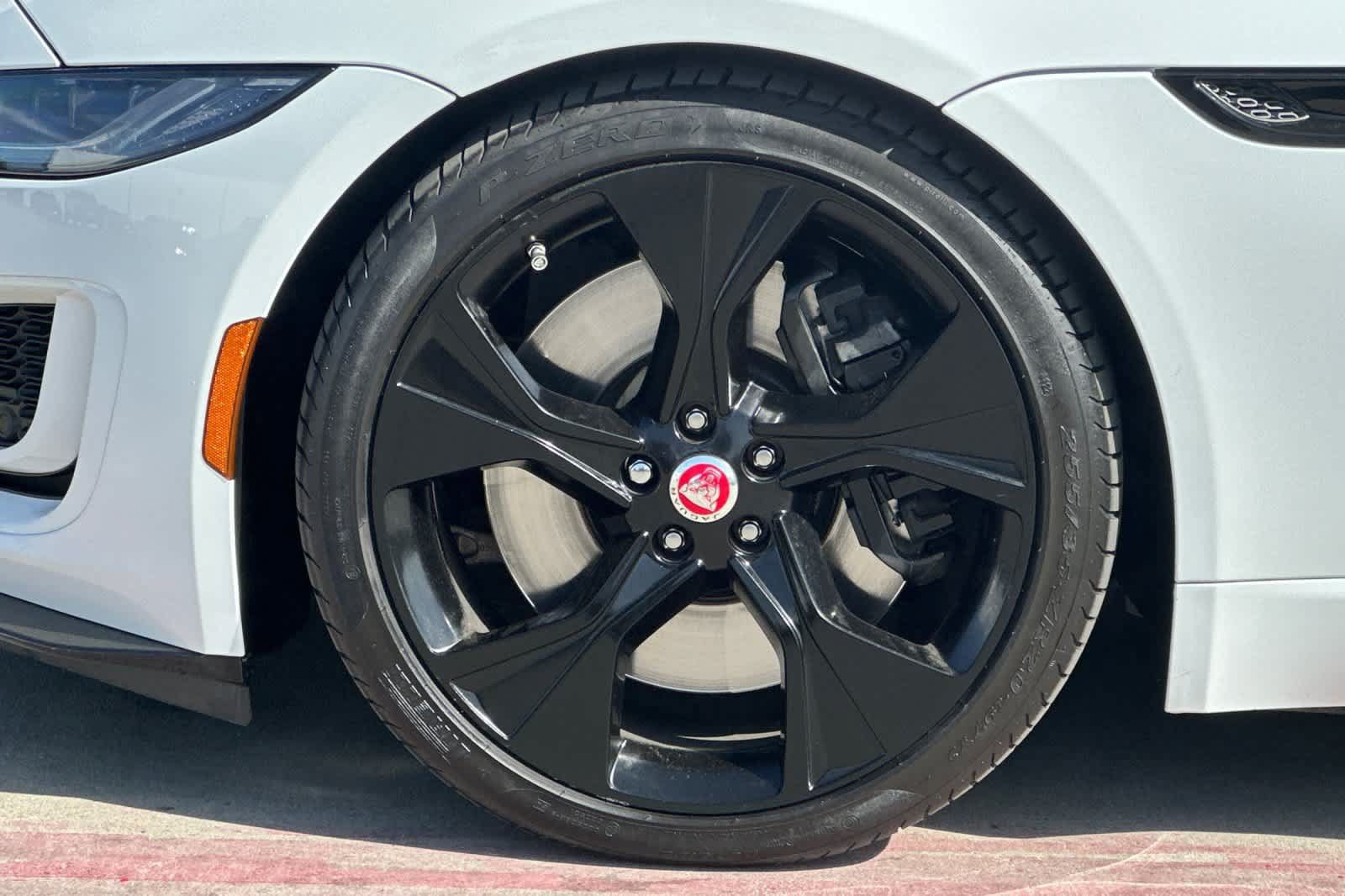 Used 2023 Jaguar F-TYPE R-Dynamic AWD/4WD image 32