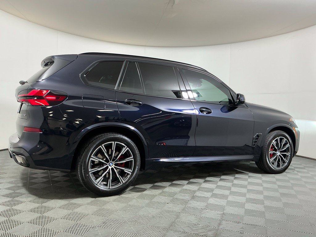 Certified 2026 BMW X5 xDrive40i w/ M Sport Package AWD/4WD image 5