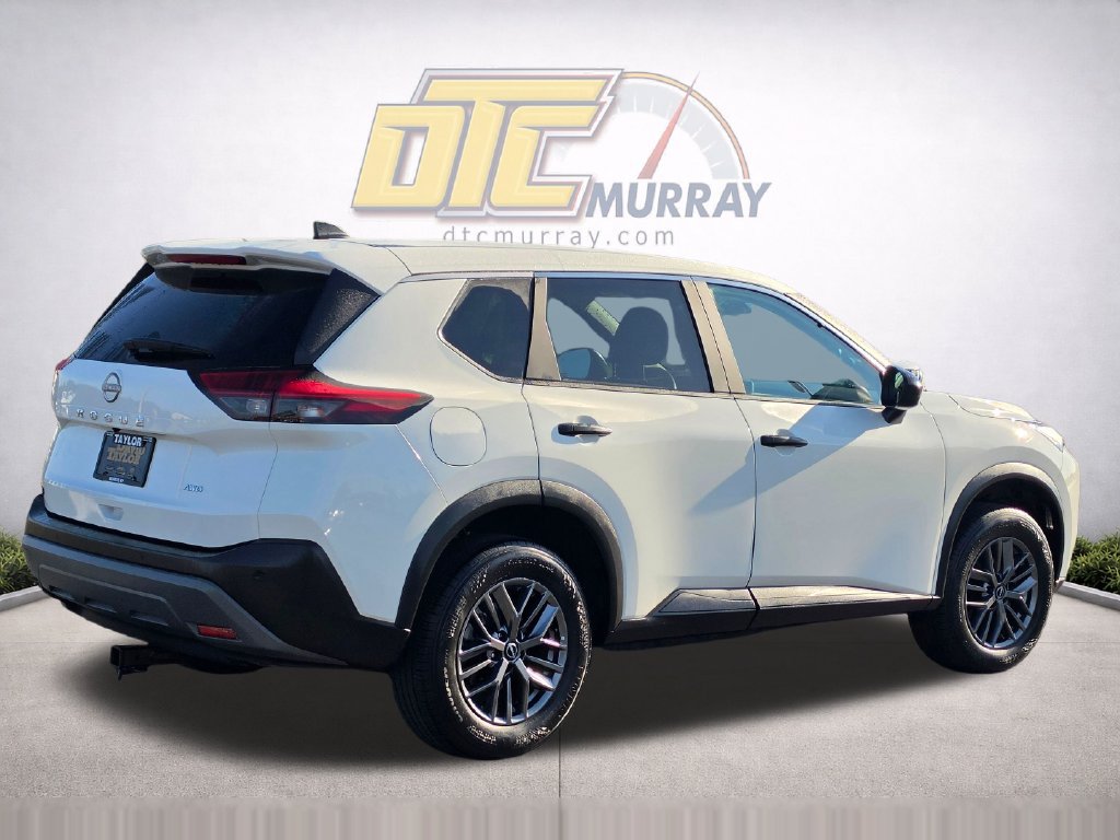 Used 2023 Nissan Rogue S AWD/4WD image 5