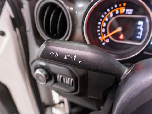 Used 2019 Jeep Wrangler Unlimited Sport AWD/4WD image 26