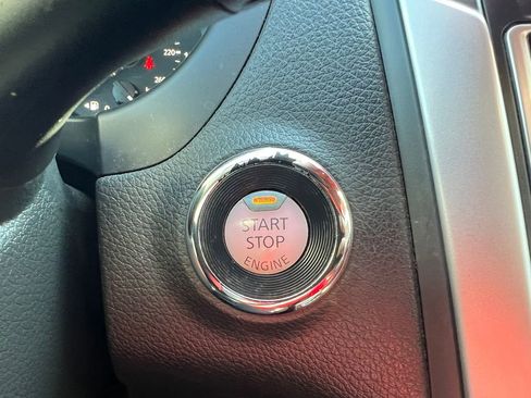 Used 2017 Nissan Altima 2.5 SV image 27