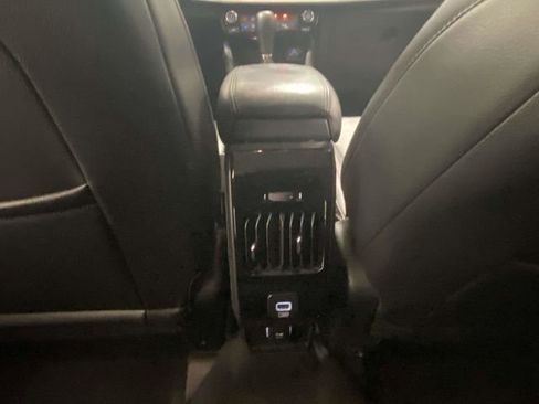 Used 2022 Jeep Compass Latitude image 10