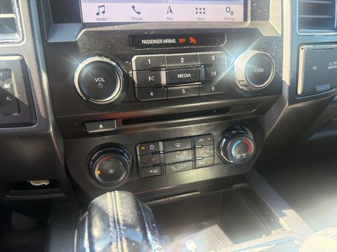 Used 2018 Ford F150 XLT w/ Equipment Group 302A Luxury AWD/4WD image 16