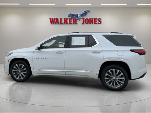 Used 2023 Chevrolet Traverse Premier image 10