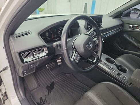 Used 2023 Honda Civic Sport image 9