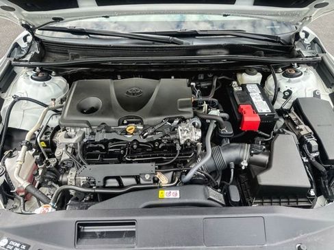 Used 2023 Toyota Camry SE FWD image 12