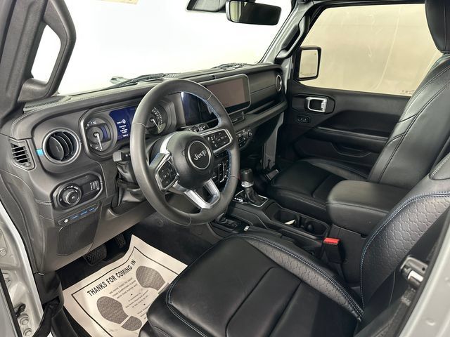 Used 2024 Jeep Wrangler High Altitude AWD/4WD image 4