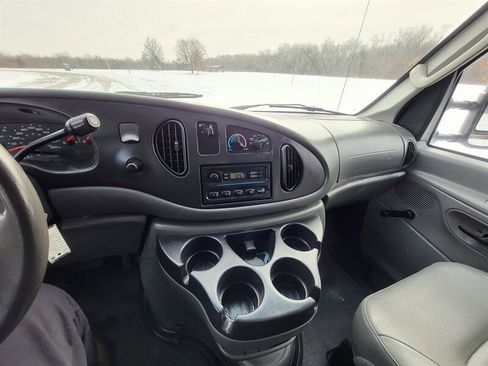Used 2008 Ford E-350 and Econoline 350 Super Duty image 18