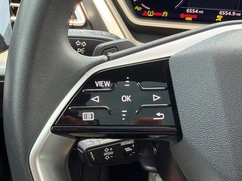 Used 2025 Audi Q4 e-tron Premium w/ Convenience Package AWD/4WD image 10