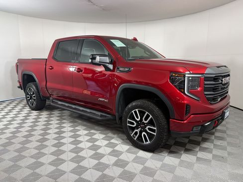 Used 2024 GMC Sierra 1500 AT4 w/ Technology Package AWD/4WD image 7