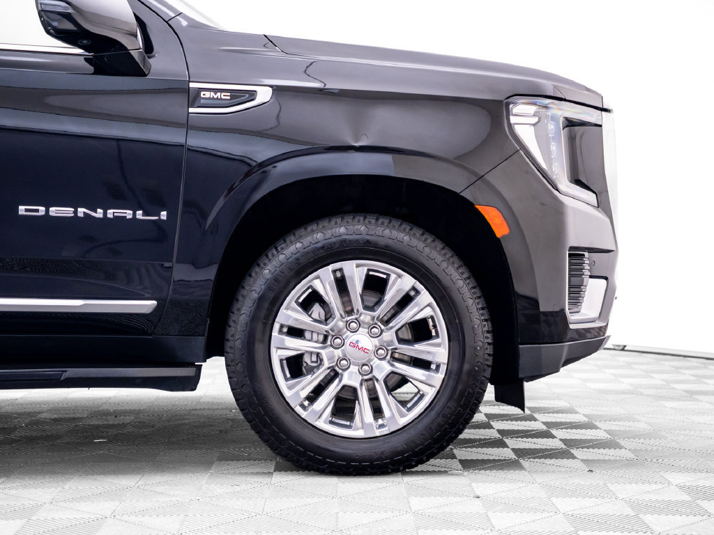Used 2024 GMC Yukon XL Denali AWD/4WD image 38