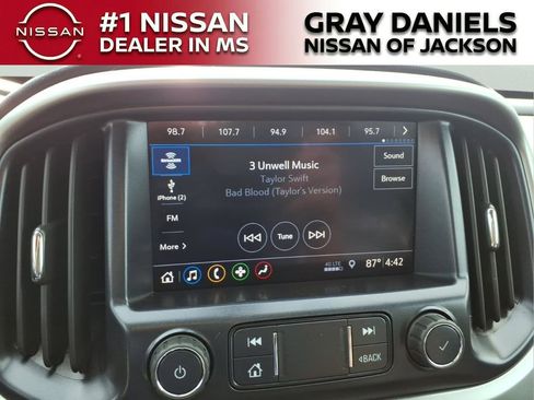 Used 2019 Chevrolet Colorado ZR2 w/ ZR2 Dusk Special Edition AWD/4WD image 16