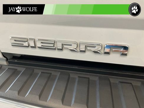 Used 2017 GMC Sierra 1500 SLT AWD/4WD image 22