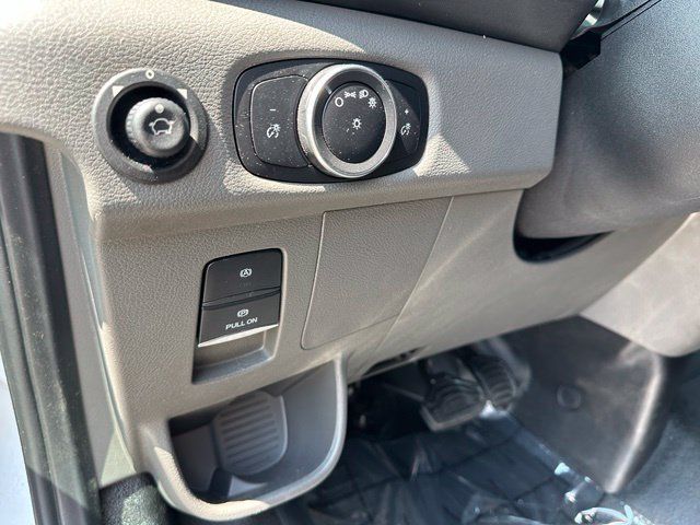 Used 2023 Ford E-Transit Medium Roof RWD image 19