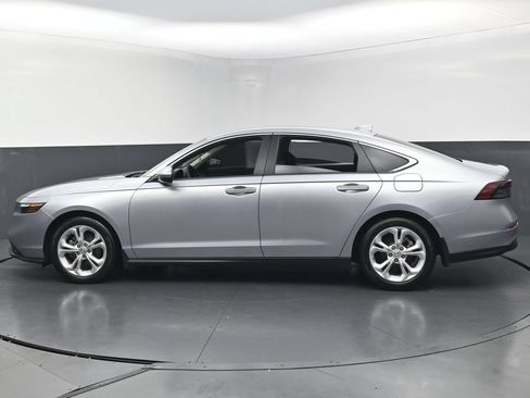 Used 2025 Honda Accord LX image 8