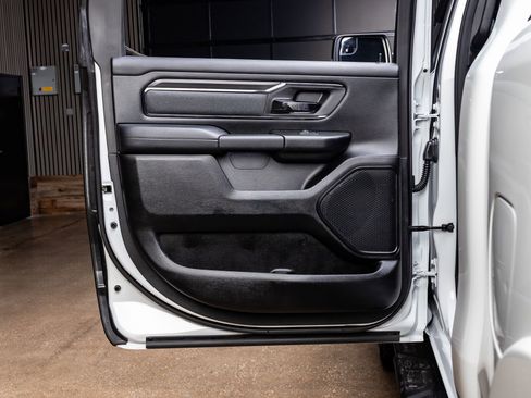 Used 2023 RAM 1500 Big Horn AWD/4WD image 39