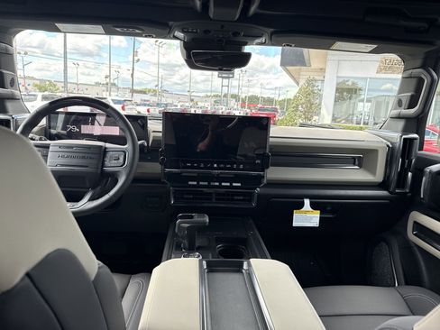 New 2026 GMC Hummer EV 4x4 Crew Cab image 27