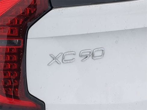 New 2026 Volvo XC90 B6 Ultra w/ Protection Package Premier image 12