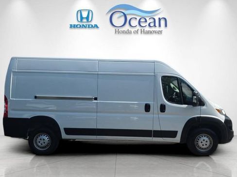 Used 2026 RAM ProMaster 2500 w/ Convenience Group FWD image 2