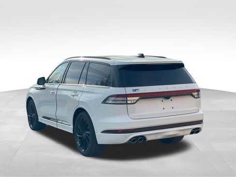 New 2026 Lincoln Aviator Reserve image 3